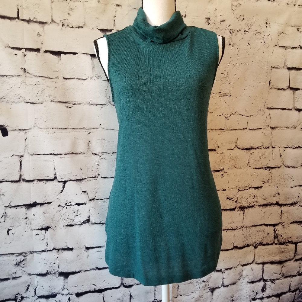The LOFT Cowl Neck Lightweight Top EUC!